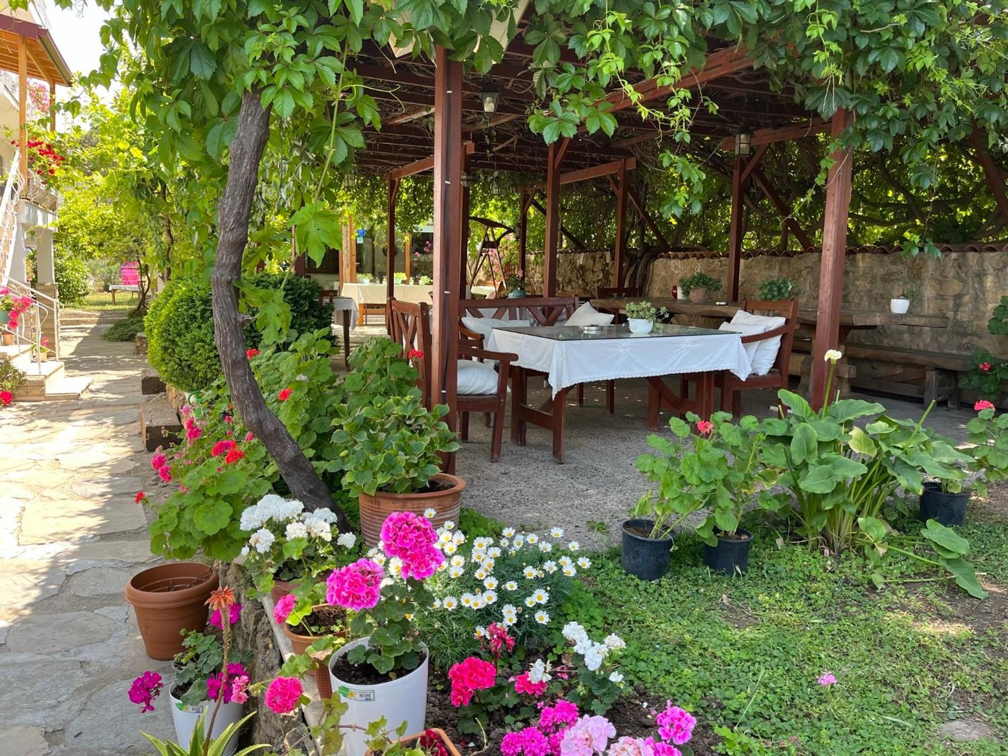 Gunebakan Taliani Hotel Ayvalı Exteriör bild